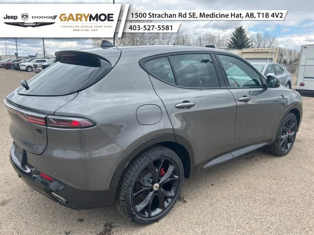 2024 Dodge Hornet R/T Plus PHEV - Hybrid - Sunroof in Cars & Trucks in Medicine Hat - Image 3