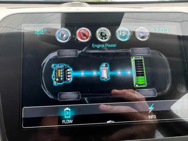 2018 Chevrolet Malibu 4dr Sdn Hybrid w/1HY in Cars & Trucks in Markham / York Region - Image 22