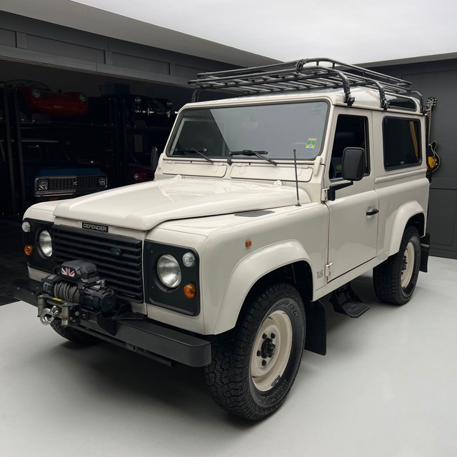 1997 Land Rover Defender in Classic Cars in Guelph - Image 3