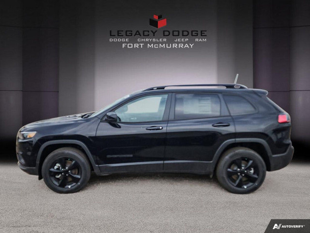 2023 Jeep Cherokee ALTITUDE in Cars & Trucks in Fort McMurray - Image 3