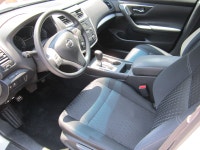 AUTOMATIC. FINSIHED IN WHITE WITH BLACK INTERIOR. A/C, PUSH BUTTON START, KEYLESS ENTRY, CAR PROOF V... (image 8)