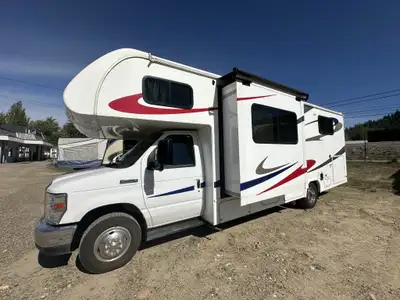 2019 CHASSIS / 2020 COACH. FULL WINTER PACKAGE, TONS OF STORAGE, POWER AWNING, SLIDE TOPPER, SOLAR P...