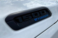 5.7 L 8 Cyl Engine Vehicle Options: Apple Or Android Auto, Rear Back Up Camera, Touch Screen Radio S... (image 7)