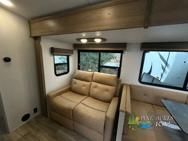 2025 Dutchmen RV Astoria 2913FK in Travel Trailers & Campers in Truro - Image 35