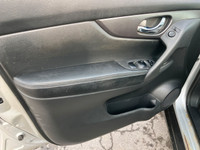 2016 Nissan Rogue AWD, Automatique, 4Cyl 2.5L, 117000Km, Groupe Electrique Complet, Cruise Controle,... (image 9)