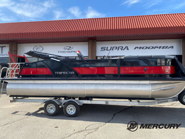 2023 Trifecta 23SB2 SS 3.0 Pontoon Boat in Powerboats & Motorboats in Edmonton