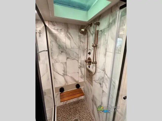 2023 Entegra Coach Cornerstone 45B 605 h.p. 26K Miles in RVs & Motorhomes in Moncton - Image 60