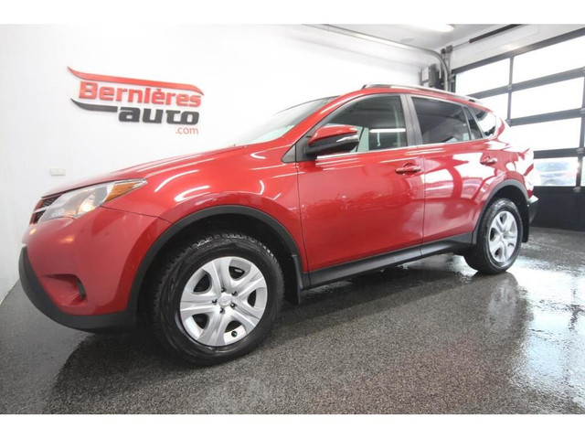 2015 Toyota RAV4 AWD in Cars & Trucks in Lévis - Image 3