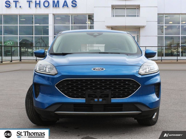  2020 Ford Escape AWD Heated Cloth Seats, Navigation, Alloy Whee in Cars & Trucks in London - Image 2