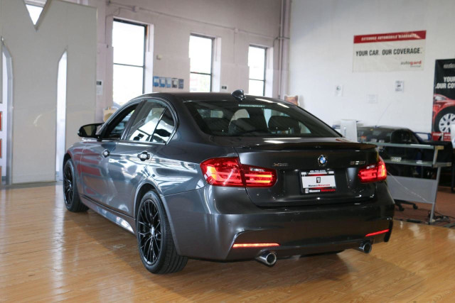 2015 BMW 3 Series 335i xDrive - M PKG|BLINDSPOT|LANEKEEP|SUNROOF in Cars & Trucks in City of Toronto - Image 4