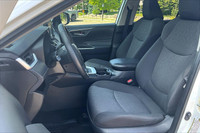 FINANCE OR LEASE PURCHASE PRICE: $30500 + HST + Finance/Lease Fee + Licensing CASH PRICE: $32500 + H... (image 8)