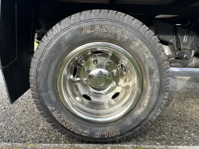 2017 GMC Sierra 3500HD Crew Cab 4x4 9 Foot Flatdeck dans Camions lourds dans Delta/Surrey/Langley - Image 46