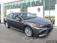 This Toyota Camry boasts a Regular Unleaded I-4 2.5 L/152 engine powering this Automatic transmissio... (image 6)