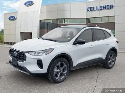 This Ford Escape has a dependable Intercooled Turbo Premium Unleaded I-3 1.5 L/91 engine powering th...