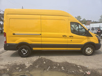 NEW ARRIVAL - FULLY SERVICED AND ONTARIO SAFETY STANDARDS CERTIFIED AT NO ADDITIONAL COST! PREVIOUS... (image 3)