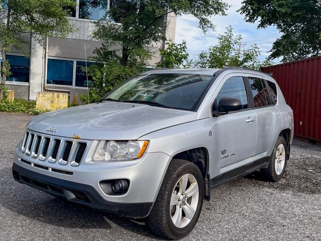 2011 Jeep Compass Limited in Cars & Trucks in City of Montréal