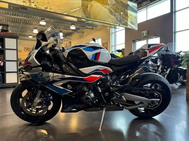 2021 BMW M 1000 RR M RR In Light White/M Motorsport in Street, Cruisers & Choppers in London - Image 10