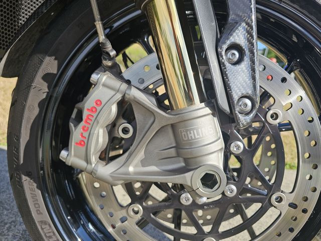 2023 Triumph SPEED TRIPLE 1200 RR in Sport Bikes in Vancouver - Image 2