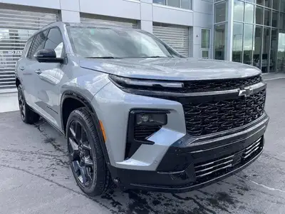 Unleash the potential of the open road with the 2025 Chevrolet Traverse RS, coated in a sophisticate...