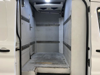 FORD TRANSIT 350 CARGO REEFER 2018 HR TOIT HAUT PLUSIEURS COMPARTIMENTS RÉFRIGÉRER ET CONGELATION SE... (image 9)