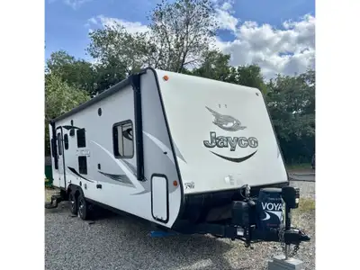 Please call Mike at 250-488-4027 for more information 2017 Jayco Jay Feather 7 23RDCAMPING MADE EASY...