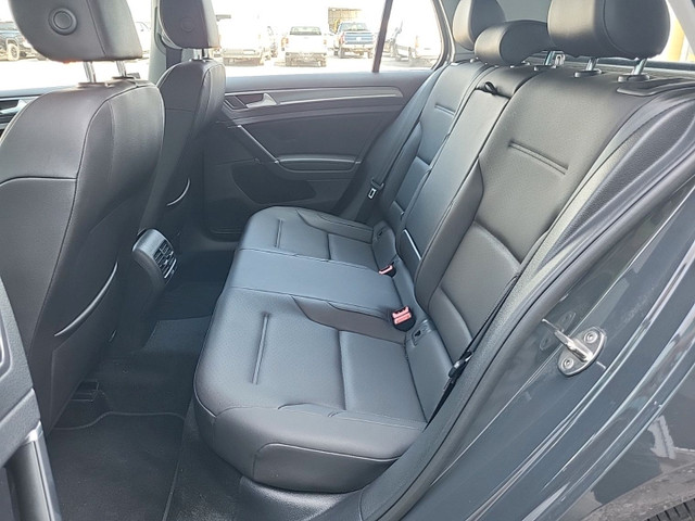 2020 Volkswagen E-Golf Comfortline 4-Door | BACKUP CAMERA | LEAT in Cars & Trucks in Mississauga / Peel Region - Image 3