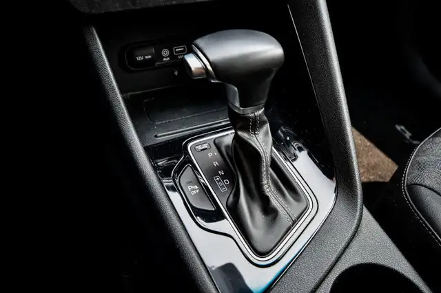 2019 Kia Niro EX Premium • HEATED SEATS • WIRELESS CHARGING in Cars & Trucks in Kingston - Image 27