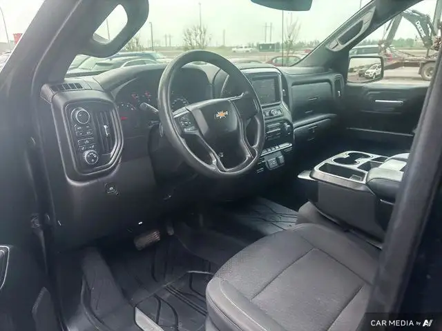 2021 Chevrolet Silverado 1500 Custom | 4X4 | 5.3 V8 | in Cars & Trucks in Saskatoon - Image 18