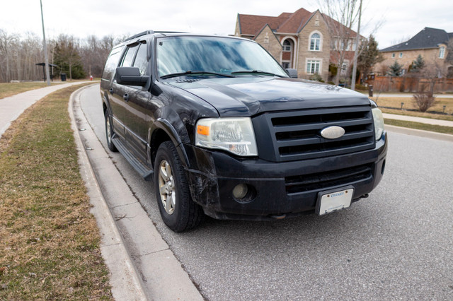 2009 Ford Expedition Max in Cars & Trucks in Mississauga / Peel Region - Image 2