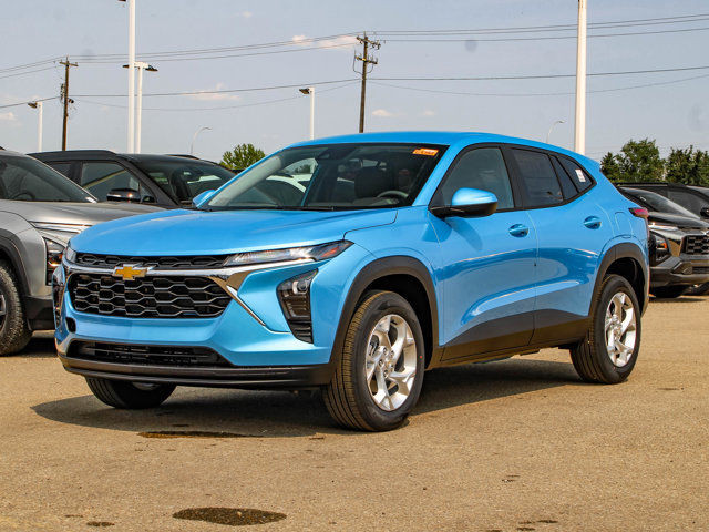 2025 Chevrolet Trax LS in Cars & Trucks in Edmonton - Image 4