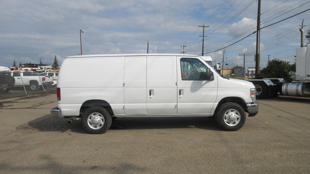 2009 Ford E-350 RWD CARGO VAN in Cars & Trucks in Edmonton - Image 4