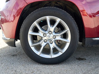 This Jeep Grand Cherokee boasts a Regular Unleaded V-6 3.6 L/220 engine powering this Automatic tran... (image 9)