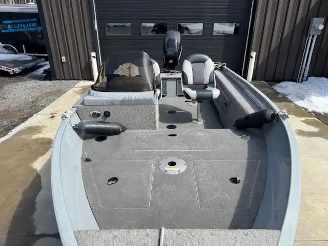 2011 16' SMOKERCRAFT PRO ANGLER 60hp 4-stroke efi mercury in Powerboats & Motorboats in Peterborough - Image 8