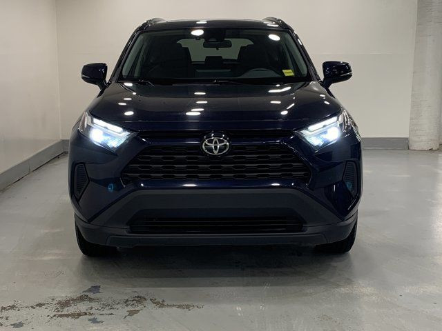 2022 Toyota RAV4 XLE * Sunroof * in Cars & Trucks in Regina - Image 4