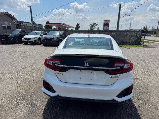 2019 Honda Clarity PLUG-IN HYBRID, LEATHER, ALLOYS, LOADED, CERT in Cars & Trucks in London - Image 4
