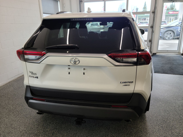 2019 Toyota RAV4 Limited AWD, in Cars & Trucks in Sherbrooke - Image 4