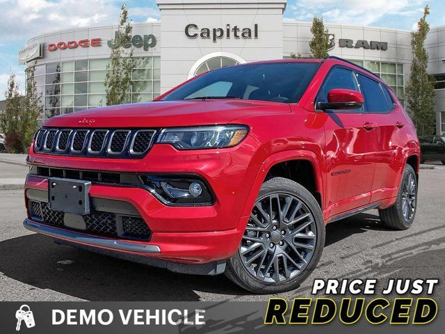2023 Jeep Compass Limited (RED) | Dual-Pane Panoramic Sunroof in Cars & Trucks in Edmonton