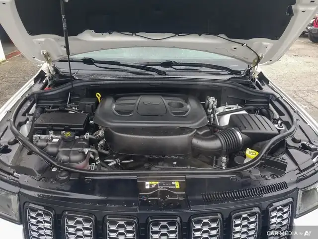 2021 Jeep Grand Cherokee Laredo ALTITUDE | SUNROOF | PROTECH... in Cars & Trucks in London - Image 11