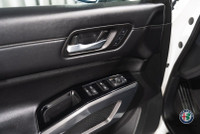 WAS: $38995 NOW: $36995 plus taxes and licensing feesThe 2023 Nissan Pathfinder SL delivers space, c... (image 9)