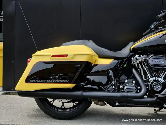 2023 Harley-Davidson FLTRXS Road Glide Special in Sport Touring in Oshawa / Durham Region - Image 16