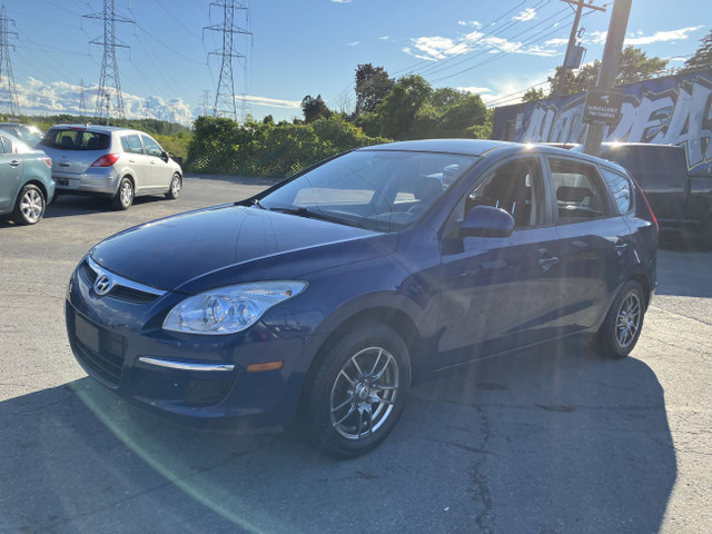 2012 Hyundai Elantra Touring  dans Autos et camions  à Laval/Rive Nord