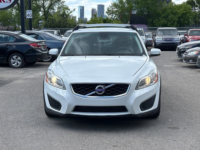 2012 Volvo C30 T5 in Cars & Trucks in Calgary - Image 2