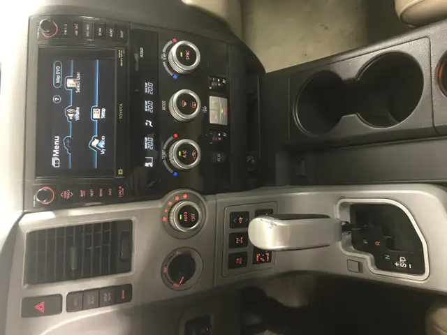 2008 Toyota Sequoia PLATINUM in Cars & Trucks in Calgary - Image 10