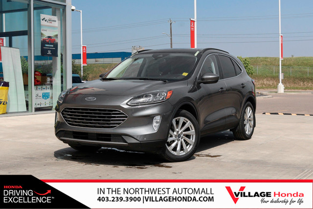 2021 Ford Escape Titanium Hybrid in Cars & Trucks in Calgary