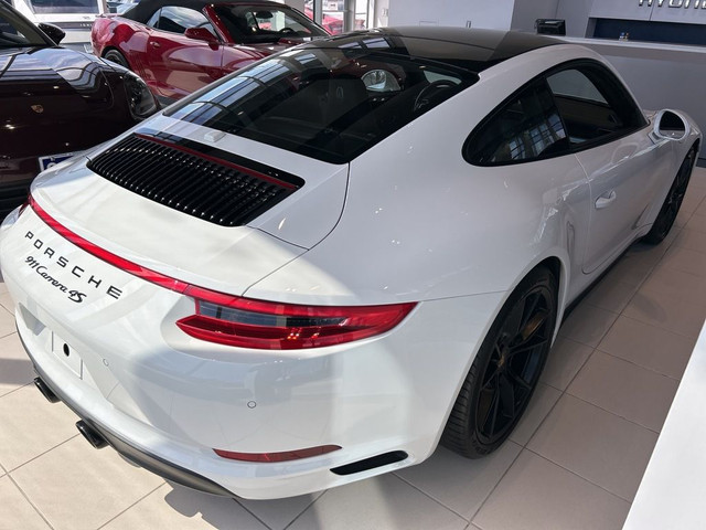  2018 Porsche 911 Carrera 4S Coupe in Cars & Trucks in City of Toronto - Image 4