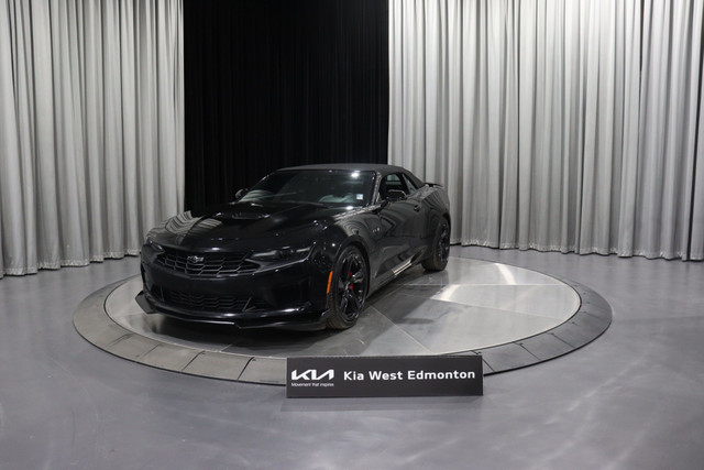 2022 Chevrolet Camaro LT1 6.2L V8 / LOW KM / ONLY 17K ! in Cars & Trucks in Edmonton - Image 3