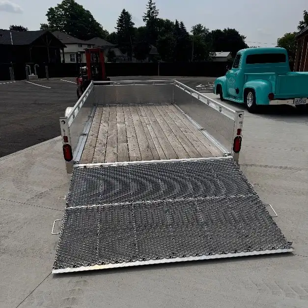 Aluminum 6x10 byfold ramp Single Axle Utility cargo Trailer in Cargo & Utility Trailers in Brantford - Image 7