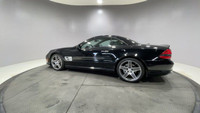 NAVIGATION, CONVERTIBLE HARDTOP, LEATHER SEATS, REAR PARKING AID, HEATED MIRRORS Meet the pinnacle o... (image 9)