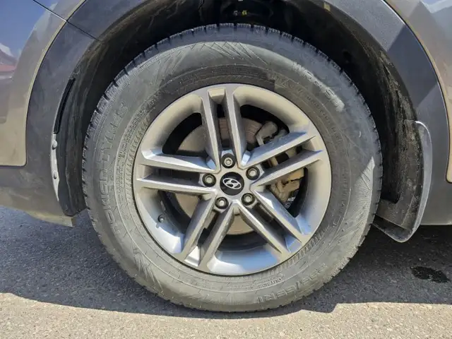 2018 HYUNDAI Santa Fe Sport SE dans Autos et camions dans Prince Albert - Image 5