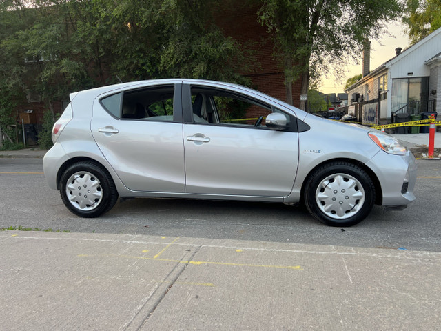 2014 Toyota Prius c Four in Cars & Trucks in City of Toronto - Image 4